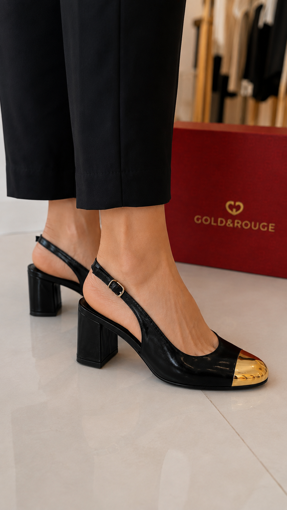 Sandalia Gold Tip