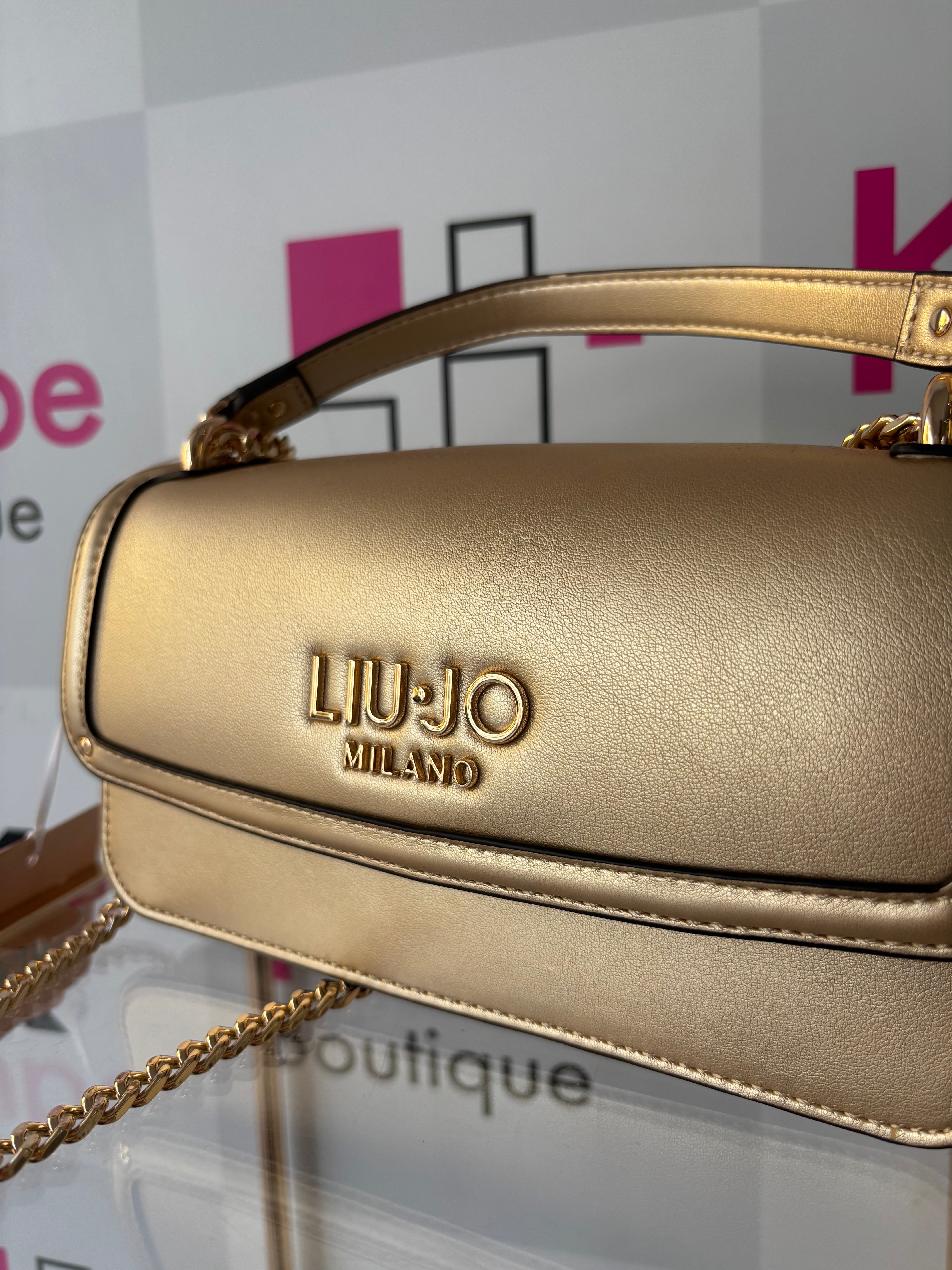 Mala crossbody