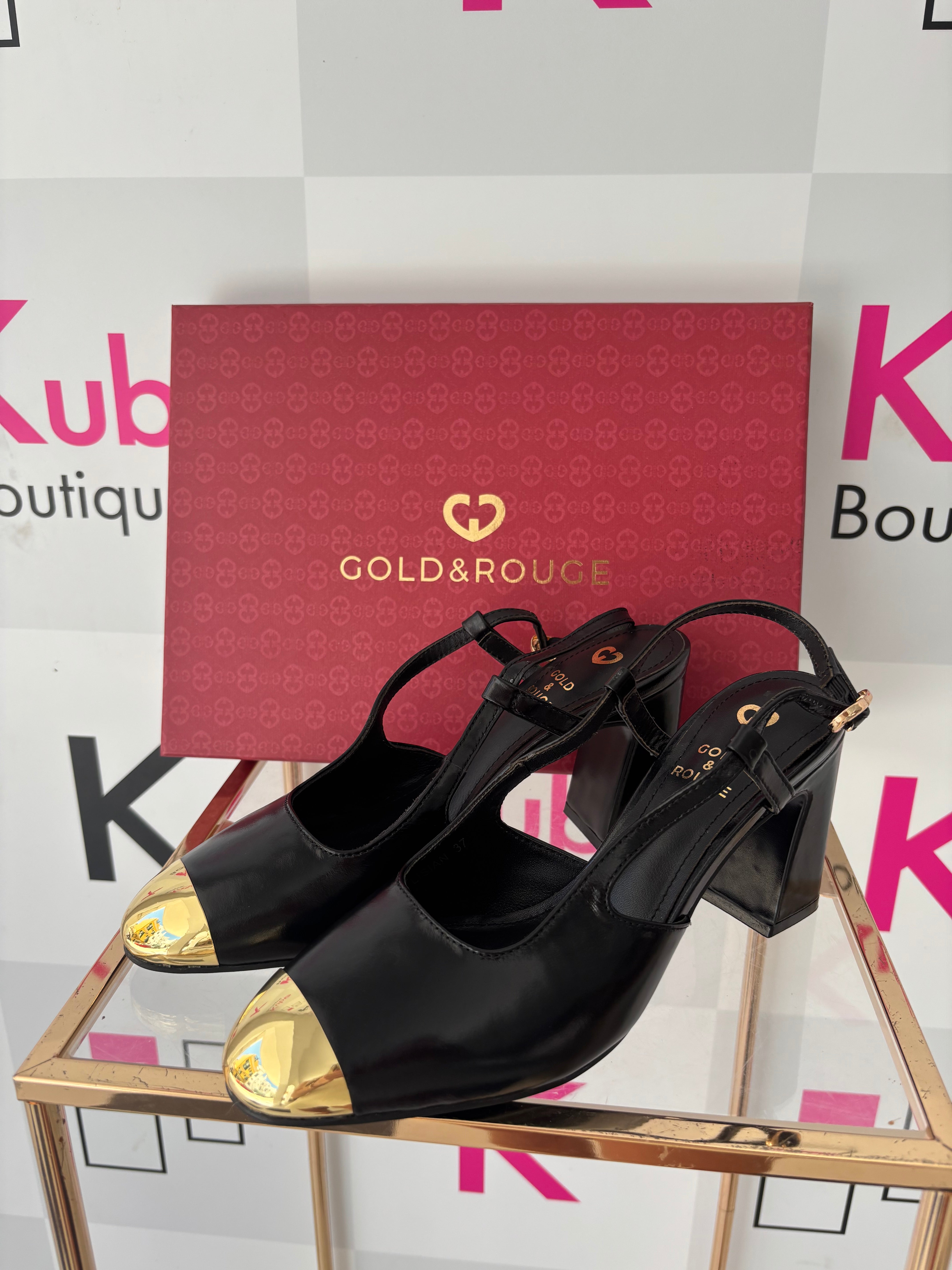 Sandalia Gold Tip