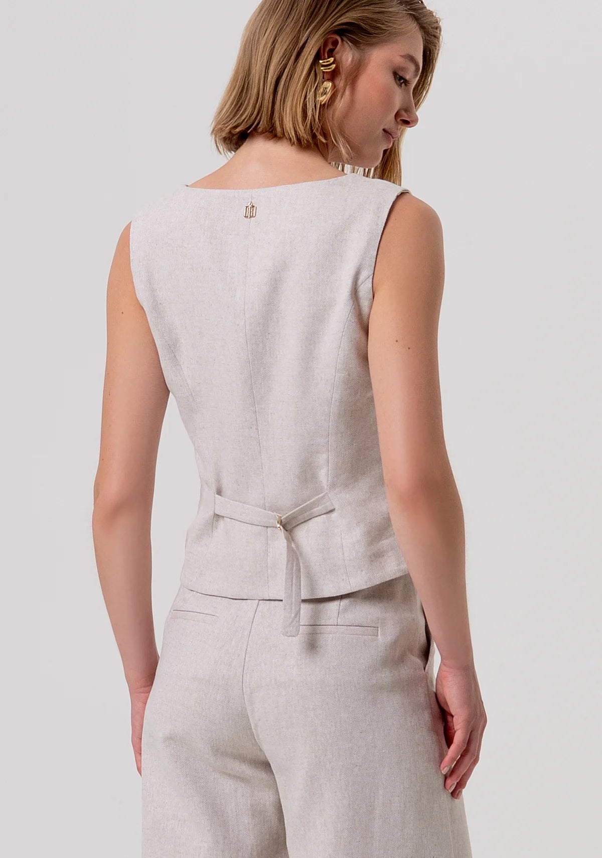 Colete Slim Fit com Linho